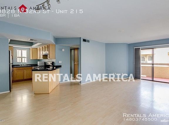 3rd image of 3828 N 32nd St Unit 215