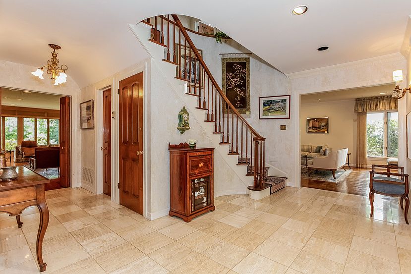 2nd image of 23 Clover Dr