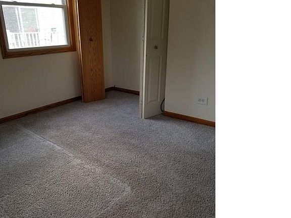 5th image of 188 Robert Ct Unit D
