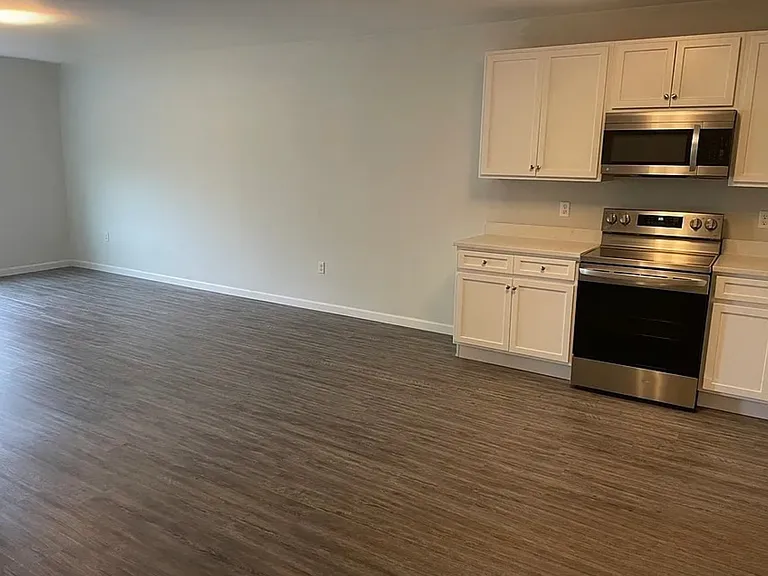 25 Circle St #3 — Photo 5