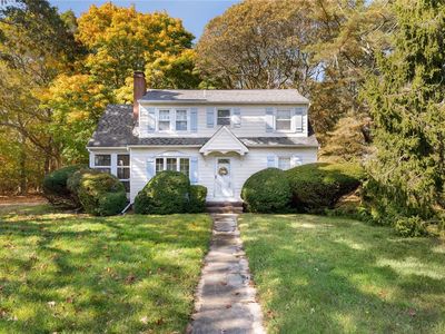 188 Lynn Avenue, Hampton Bays, NY, 11946