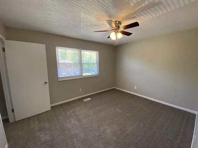 912 Naomi Dr — Photo 12