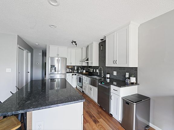 5th image of 3576 Avon Ct