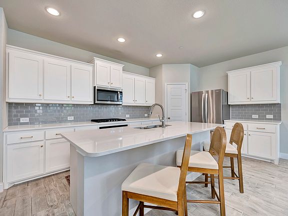 2nd image of 3048 Tall Pine Ln