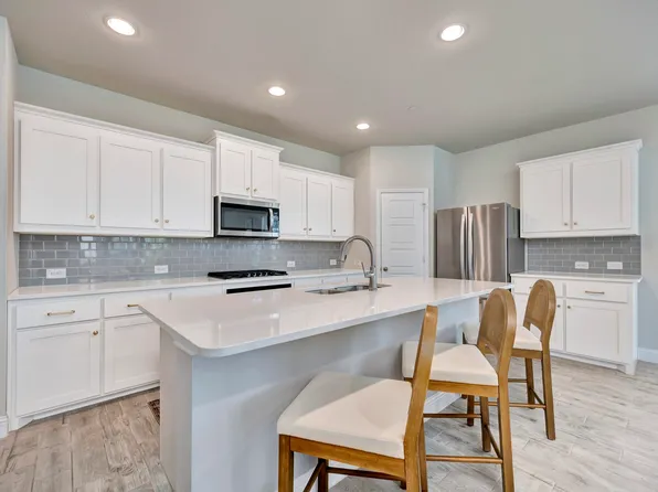3048 Tall Pine Ln, Corinth, TX 76210