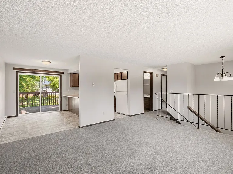 2705 N Robie Ct — Photo 5