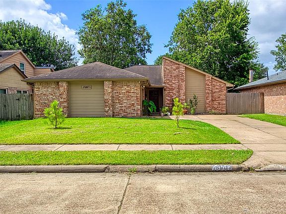 2nd image of 15307 Evergreen Place Drive