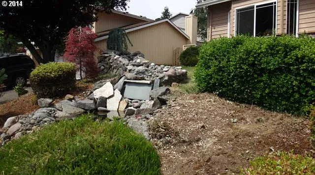 3 bed, 2.5 bath, 2124 sqft, $2,900 — Photo 2