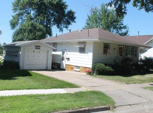822 Park Ave, Manning, IA 51455