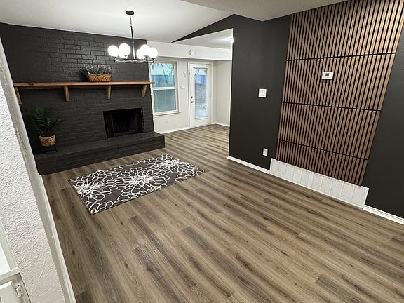 4th image of 2716 Kellogg Ave