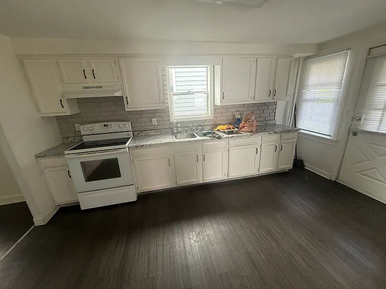 1415 Cedar Ave #2 — Photo 6