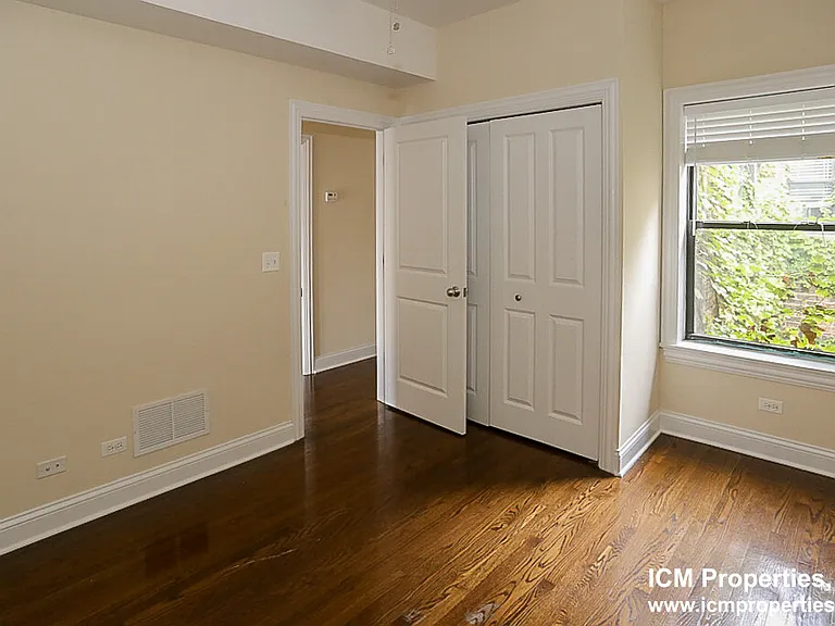 3701 N Wilton Ave #3 — Photo 6
