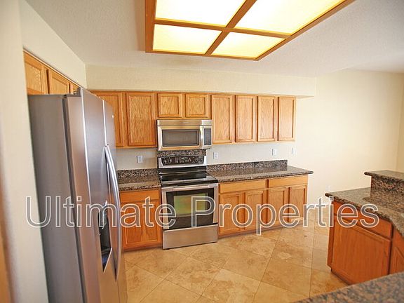 4th image of 8372 W Melinda Ln