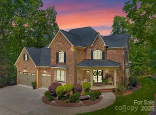 4273 Stormy Pointe Ct, Denver, NC 28037