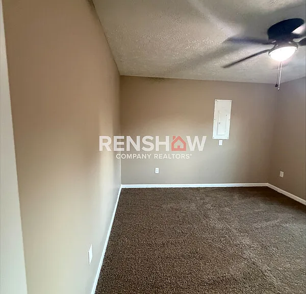 57 Derbyshire Dr — Photo 12
