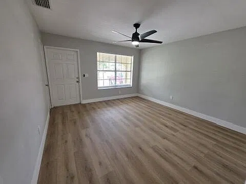2 bed, 1.0 bath, 775 sqft, $2,200 — Photo 2