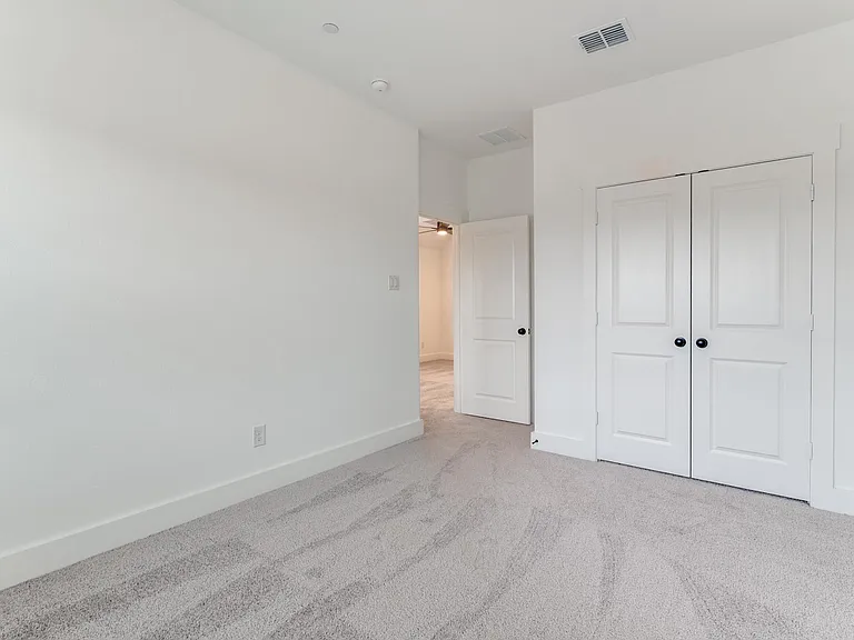 7613 Reis Ln — Photo 18