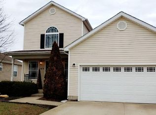 349 Village Dr, Berea, KY 40403