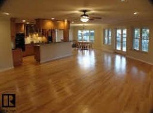 1075 42nd Ave NE, Saint Petersburg, FL 33703