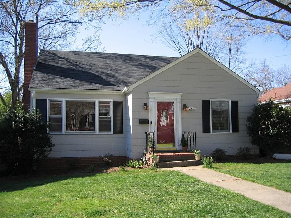 1st image of 2206 Gaston St