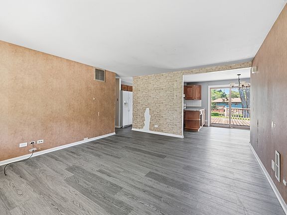 5th image of 1318 Kingston Ln