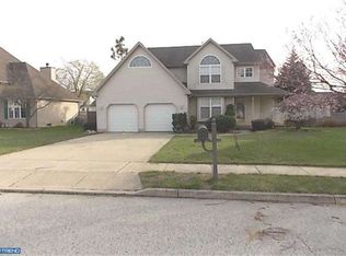 7 Heathrow Ct, Blackwood, NJ 08012