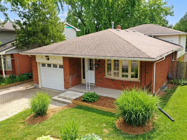 51 Concord Cres, London, ON N6G 3H4