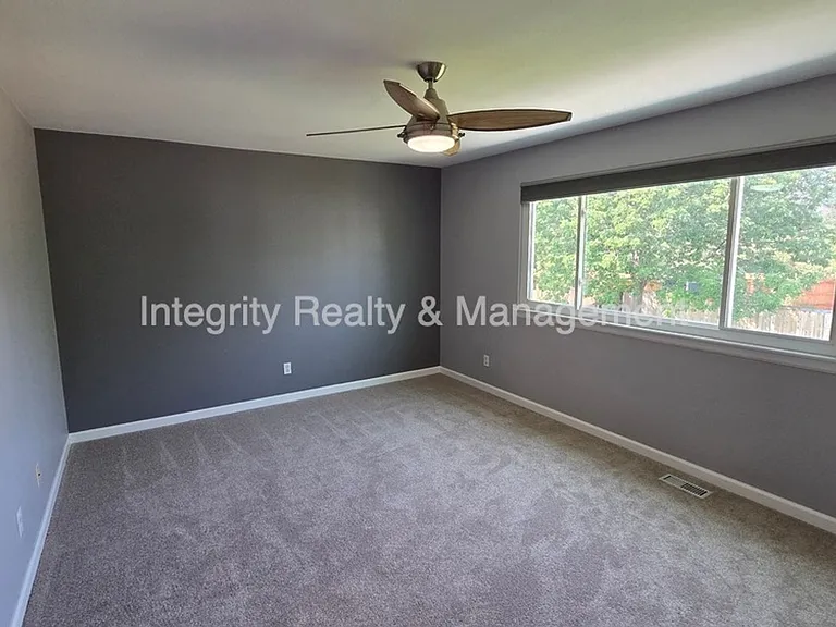 5056 Weeping Willow Cir — Photo 17
