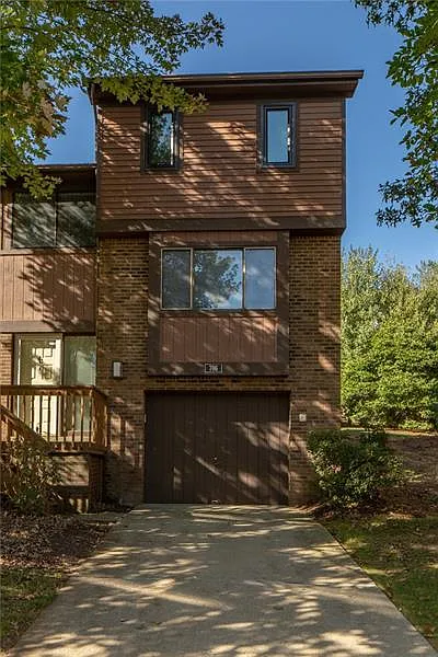 706 Forest Edge Ct photo 1