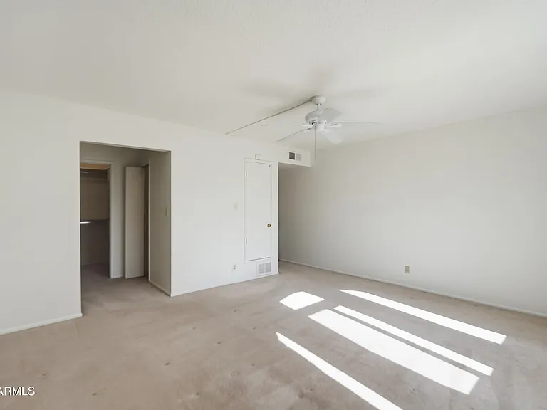 6311 N 74th St — Photo 14