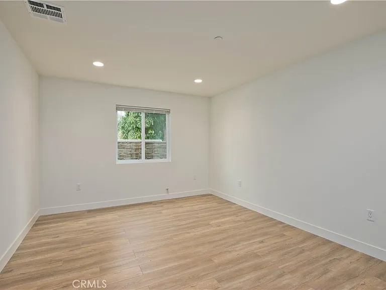 12516 San Fernando #2 — Photo 8