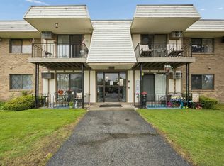 395 Merrimack St APT 42, Methuen, MA 01844