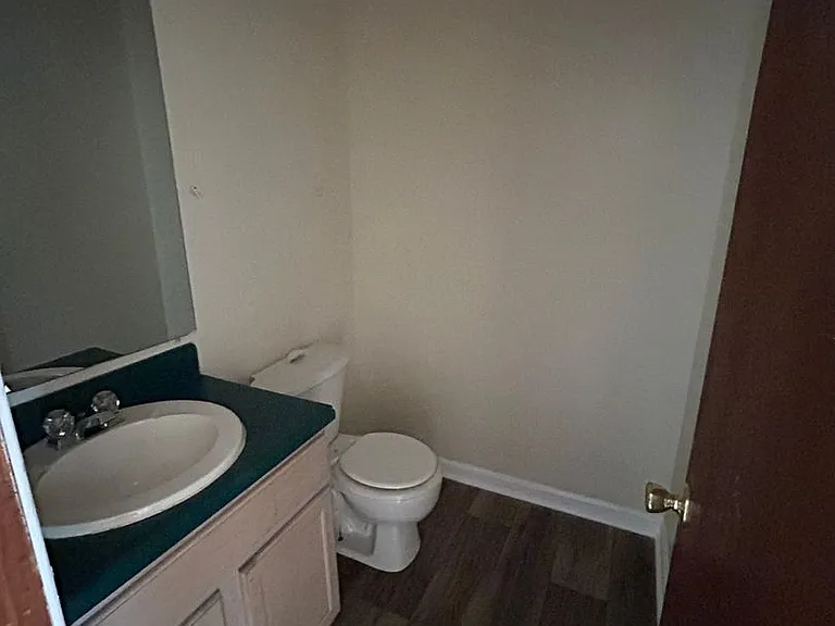 190 Susie Pl — Photo 11
