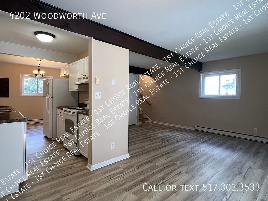 3-Bdr 1.5-Bth Duplex In Holt - Cat Friendly — Photo 2