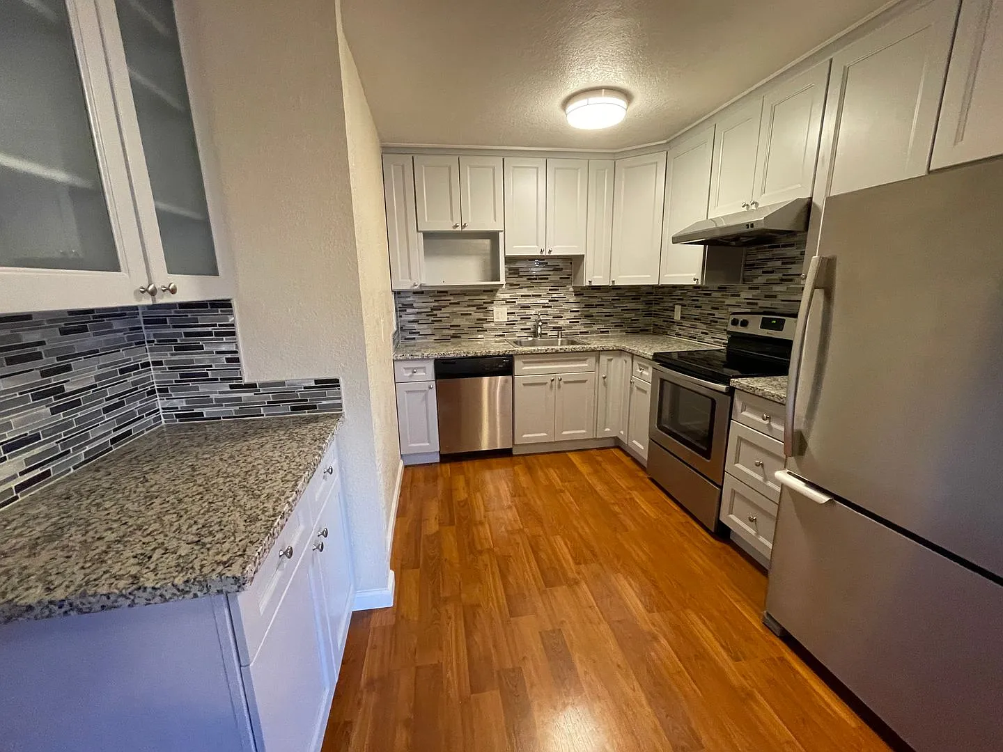 2423 T Street — Photo 3