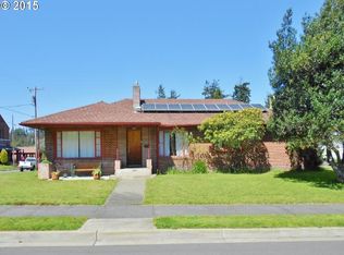 576 Donnelly Ave, Coos Bay, OR 97420