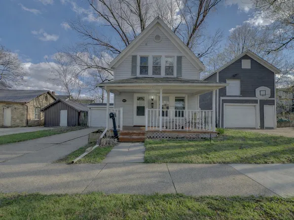 909 Johnson St, Janesville, WI 53548