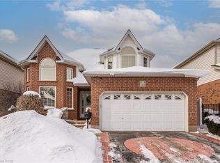 110 Deer Ridge Dr, Kitchener, ON N2P 2K9