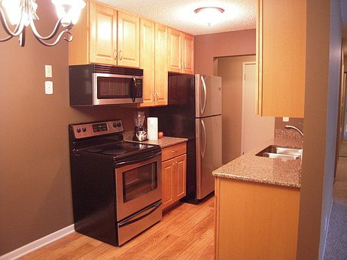 1st image of 4351 Parklawn Ave APT G9