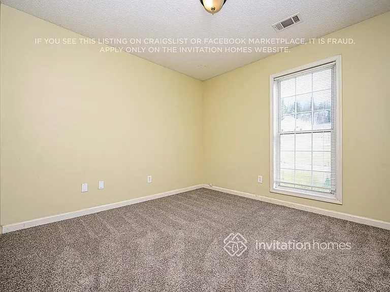193 Windsor Cir — Photo 13