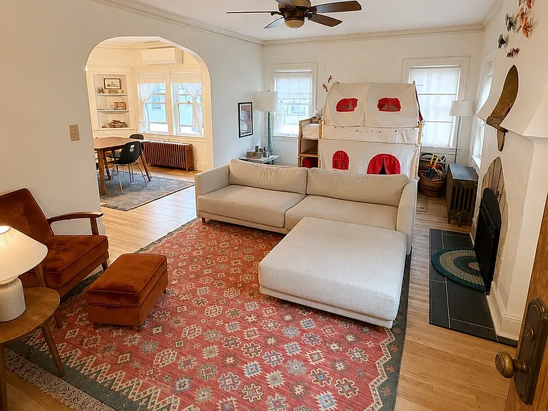 2909 W 43rd St #2 — Photo 9