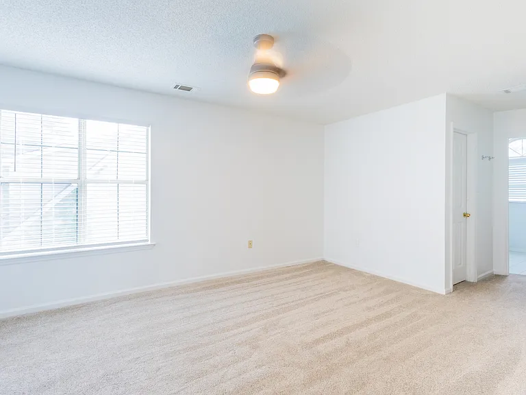 541 Pointe South Dr — Photo 18