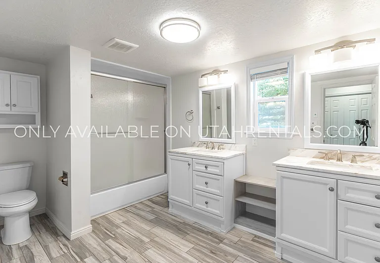 976 Briar Ave #UP — Photo 15