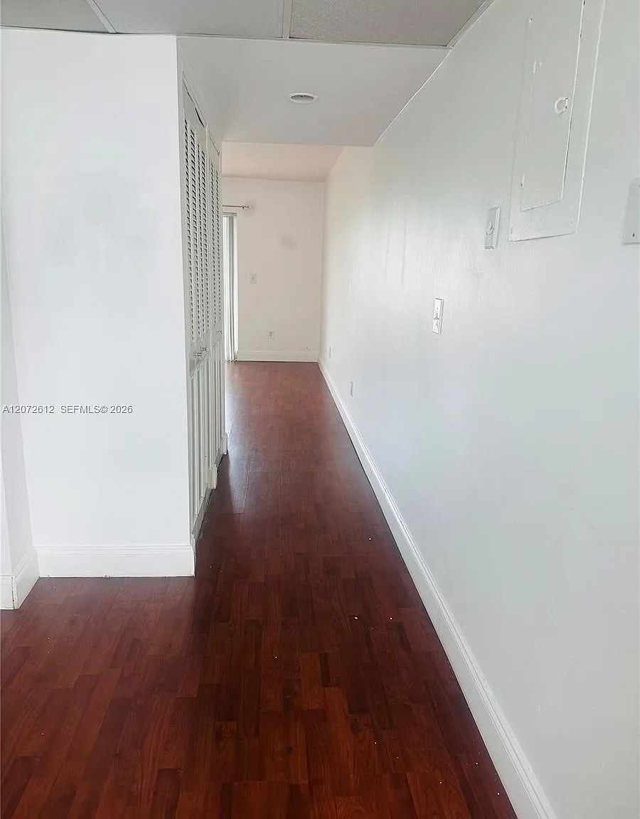 Lincoln Place Residences — Photo 3