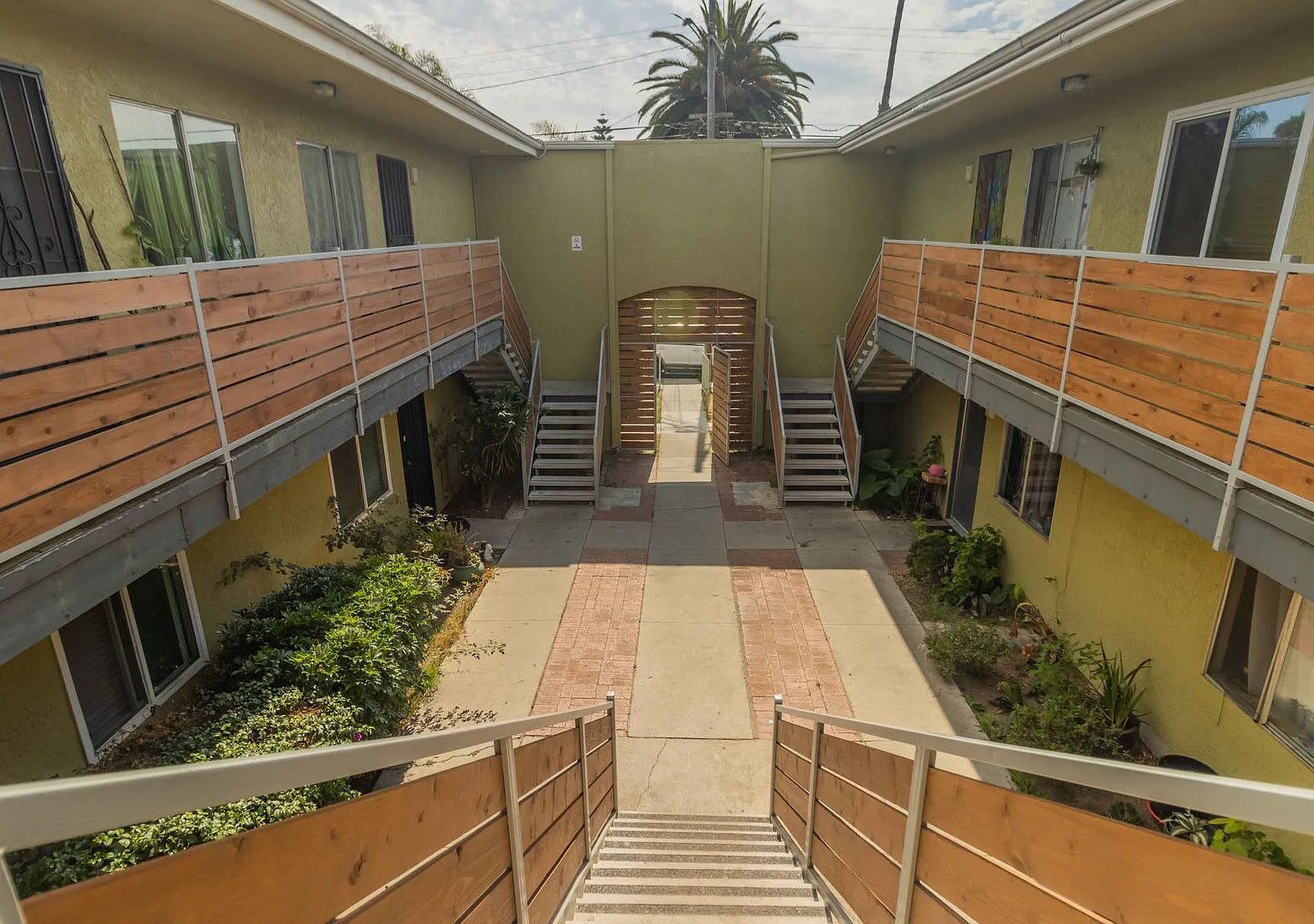 Garfield Apartments — Photo 3