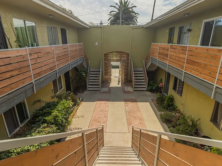 Garfield Apartments — Photo 3