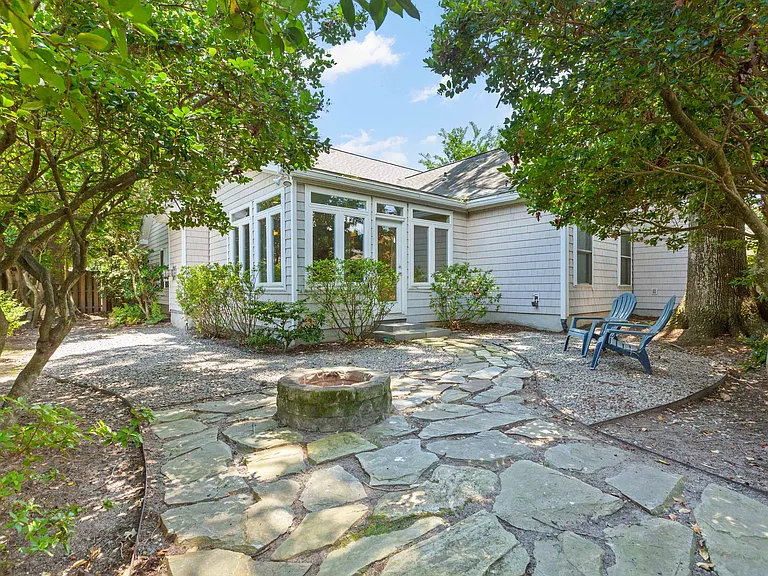 732 Lawton Harbor Dr — Photo 35