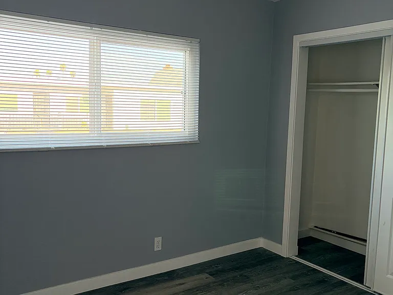 3323 Los Flores Blvd #E — Photo 20