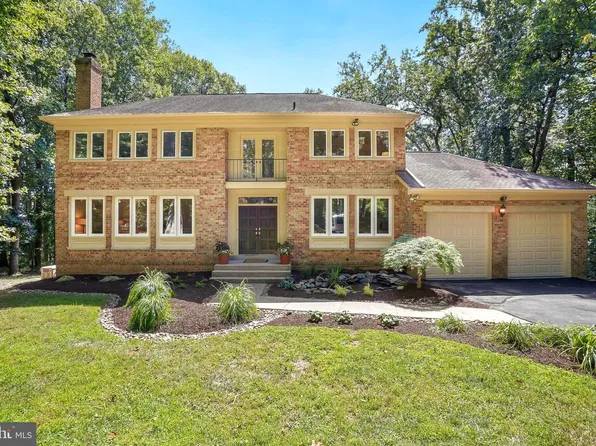 6700 Bonaventure Ct, Bethesda, MD 20817