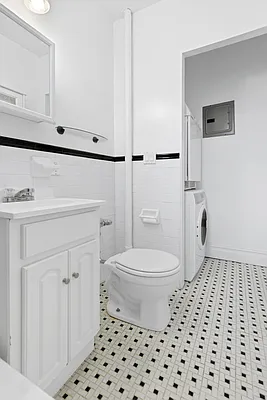 Rented by Cooper & Cooper Real Estate | media 10